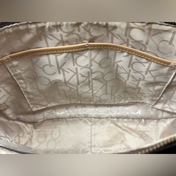Calvin Klein Monogram Crossbody Purse RN 54163 CA 57151 - Good Condition - Picture 14 of 16